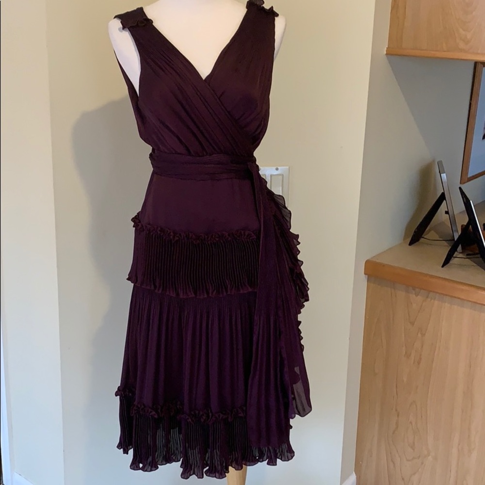 DVF Women’s Tiered Wrap Dress – Size 10. Elegant and flattering design.